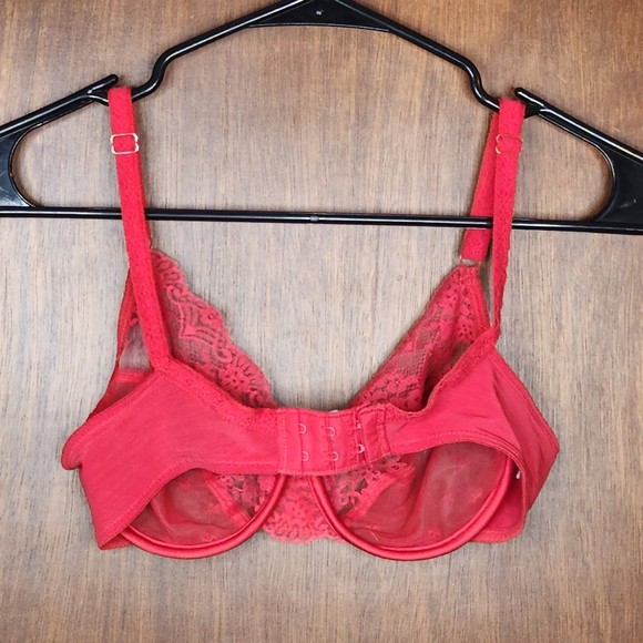 Vintage Vanity Fair Woman’s Red Lace Unlined Sexy Balconette Bra Size 32C - Picture 4 of 6